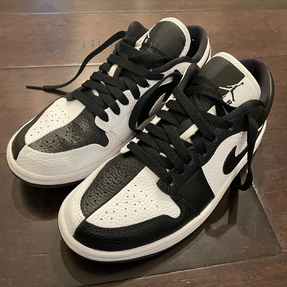 Nike Air Jordan Women’s size 6.5 Jordan 1 Low “Homage” B/W